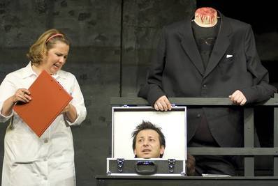 Balfék! Jobbra át! Balfék! Jobbra át!