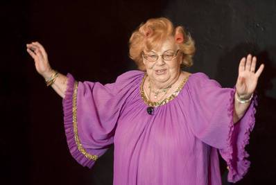 Balfék! Jobbra át! Balfék! Jobbra át!