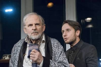 Az ismeretlen Az ismeretlen