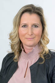 Pászti Ildikó Pászti Ildikó