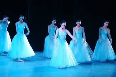 Balanchine est - Szerenád Balanchine est - Szerenád